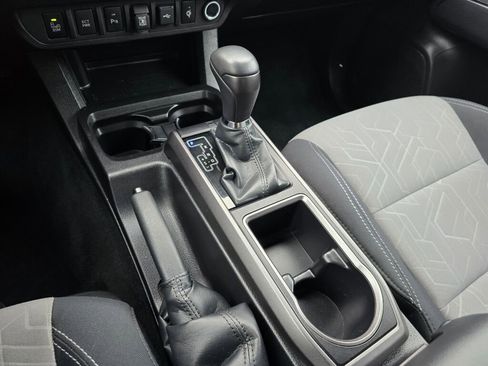 Used 2023 Toyota Tacoma TRD Off-Road w/ Technology Package image 34