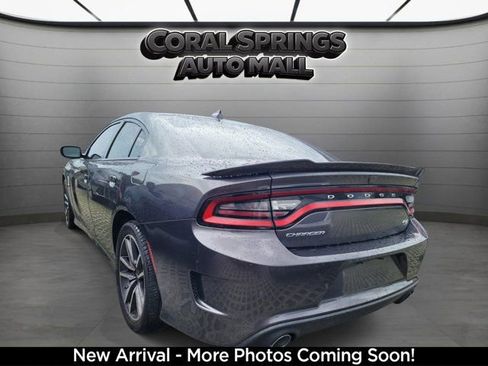 Used 2022 Dodge Charger R/T w/ Plus Group RWD image 3
