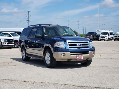 Used 2013 Ford Expedition EL XLT RWD image 3