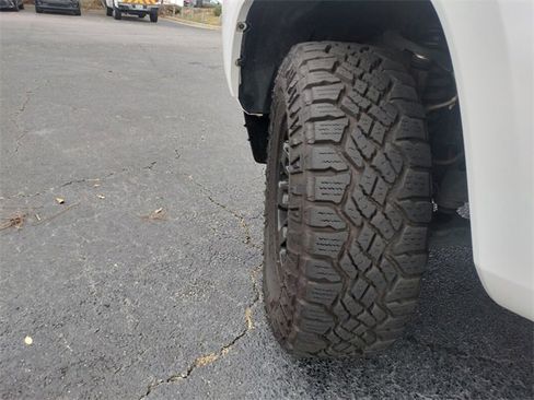 Used 2023 Toyota Tacoma SR5 image 13