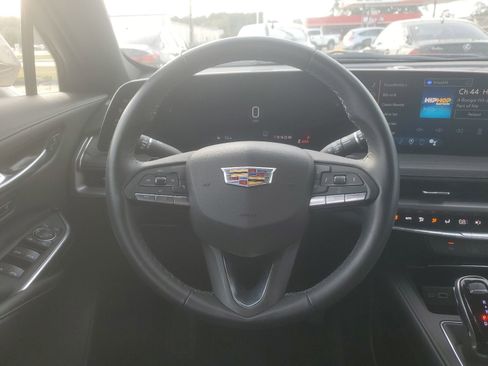 Certified 2025 Cadillac XT4 Premium Luxury image 11