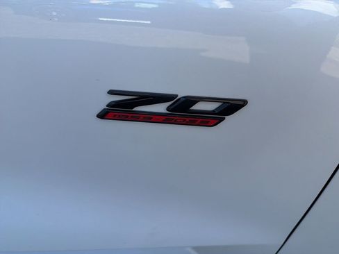 Used 2023 Chevrolet Corvette Stingray Premium Conv w/ Z51 Performance Package image 23