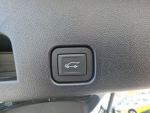 New 2026 Chevrolet Traverse LT w/ Enhanced Driving Package image 31