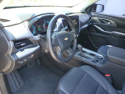 Used 2019 Chevrolet Traverse Premier w/ Driver Confidence II Package FWD image 21