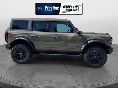 New 2026 Ford Bronco Outer Banks w/ Sasquatch Package