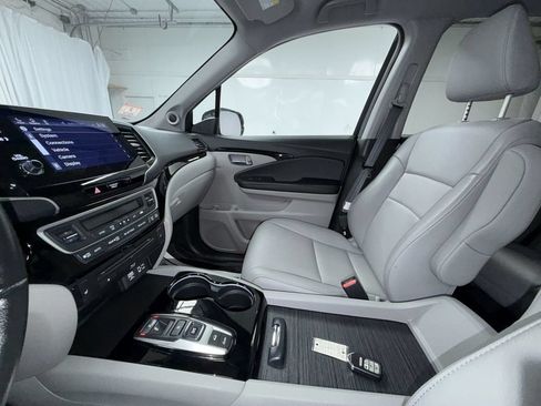 Used 2020 Honda Pilot Touring image 23