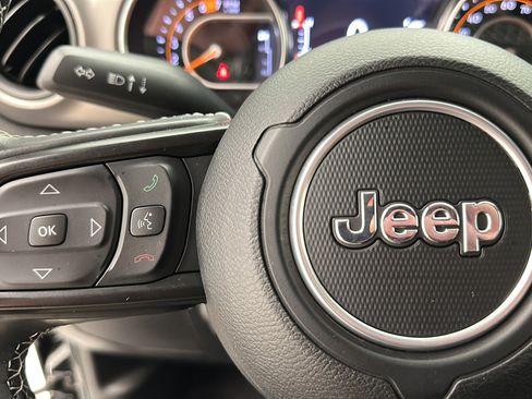 Used 2023 Jeep Wrangler Unlimited Sport AWD/4WD image 17