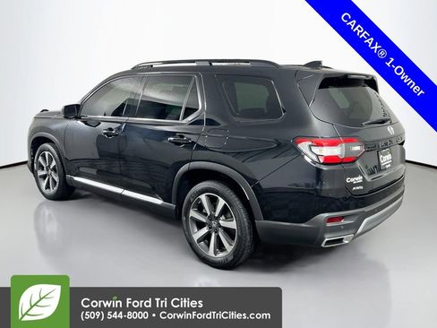 Used 2023 Honda Pilot Elite image 11