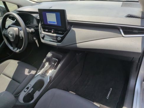 Used 2024 Toyota Corolla LE FWD image 18