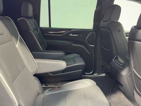 Used 2023 Cadillac Escalade ESV Premium Luxury w/ Performance Package RWD image 15