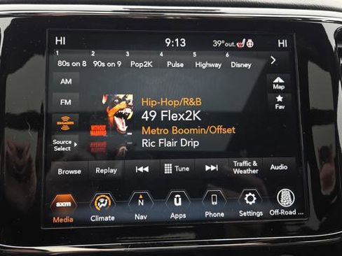 Used 2020 Jeep Grand Cherokee High Altitude AWD/4WD image 15