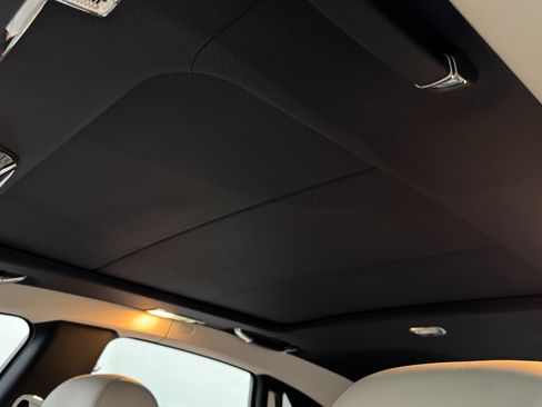 Used 2015 Rolls-Royce Ghost RWD image 64