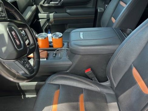Used 2024 GMC Sierra 2500 AT4 w/ AT4 Premium Plus Package image 3