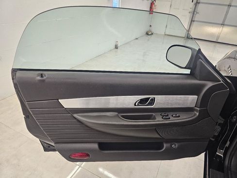Used 2002 Ford Thunderbird RWD image 9