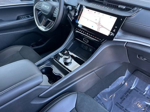 New 2026 Jeep Grand Cherokee L 4WD image 18