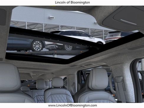 New 2026 Lincoln Navigator L Black Label AWD/4WD image 23