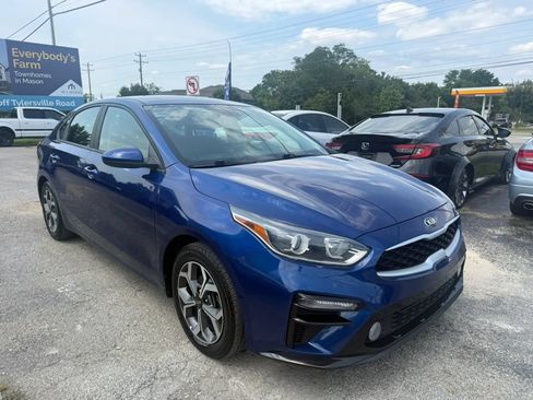 Used 2020 Kia Forte LXS FWD image 8