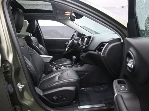 Used 2021 Jeep Cherokee Limited AWD/4WD image 28