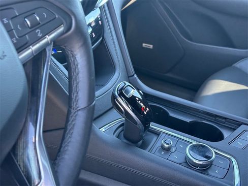 Used 2023 Cadillac XT6 Premium Luxury image 12