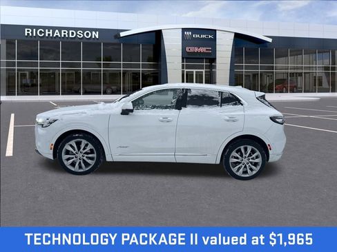 Used 2022 Buick Envision Avenir w/ Technology Package II image 2