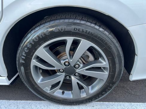 Used 2022 Honda Odyssey Touring image 14