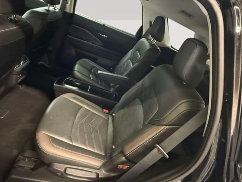 Used 2022 Nissan Pathfinder Platinum w/ Cargo Package AWD/4WD image 27