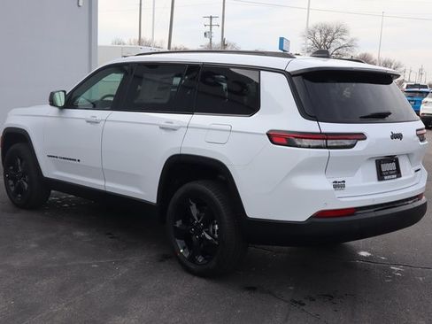 New 2025 Jeep Grand Cherokee L Limited image 24