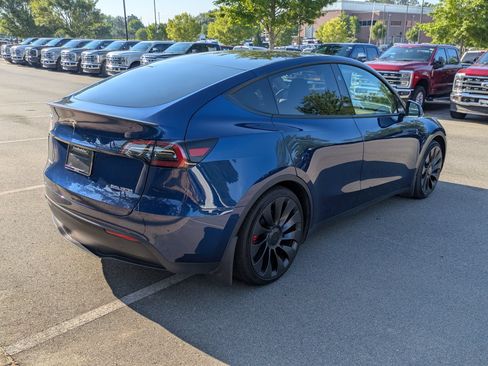 Used 2023 Tesla Model Y Long Range AWD/4WD image 4