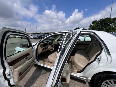 Used 2008 Mercury Grand Marquis LS image 24