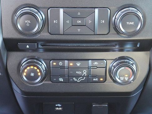 Used 2017 Ford F350 XLT image 20