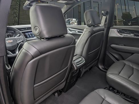 New 2025 Cadillac XT6 Premium Luxury image 16