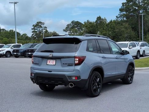 Used 2025 Honda Passport Black Edition image 3