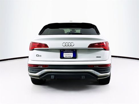 Used 2021 Audi Q5 Prestige w/ Prestige Package image 15