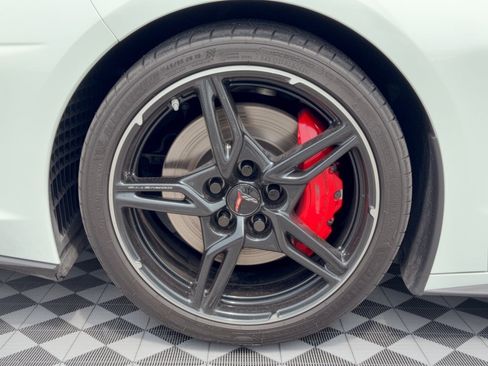 Used 2022 Chevrolet Corvette Stingray Premium Cpe w/ Z51 Performance Package RWD image 13