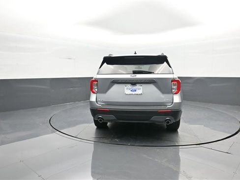 Certified 2023 Ford Explorer XLT w/ Equipment Group 202A image 6