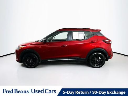 Used 2024 Nissan Kicks SR w/ SR Premium Package FWD image 5