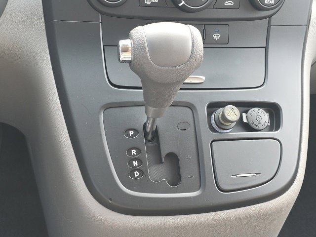 Used 2012 Kia Sedona LX FWD image 12