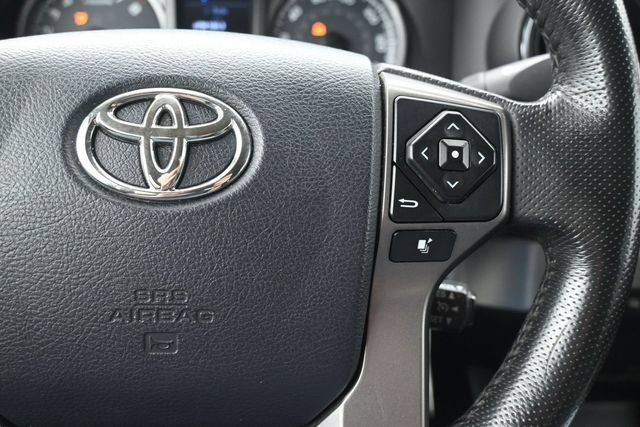 Used 2017 Toyota Tacoma SR5 w/ Tow Package AWD/4WD image 26