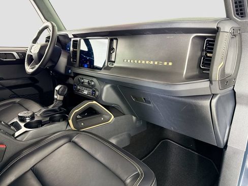 Used 2025 Ford Bronco Badlands AWD/4WD image 13
