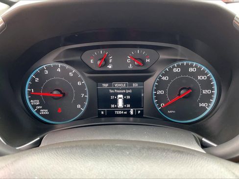 Used 2018 Chevrolet Equinox LT image 19