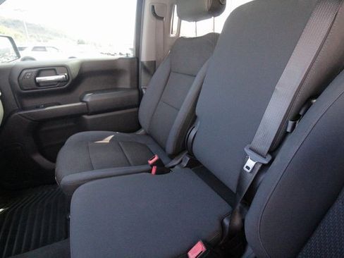 Used 2019 Chevrolet Silverado 1500 Custom Trail Boss w/ Custom Convenience Package image 26