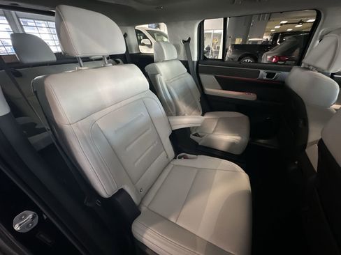 Used 2025 Hyundai Santa Fe Calligraphy image 28