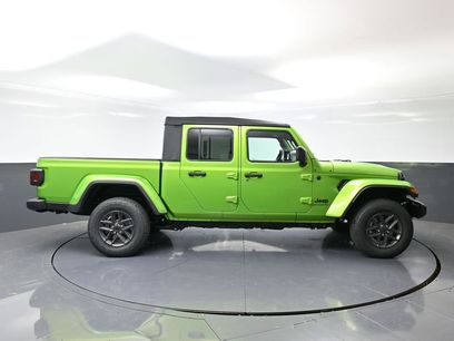 New 2026 Jeep Gladiator Sport