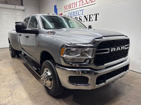 Used 2024 RAM 3500 Tradesman w/ Chrome Appearance Group AWD/4WD image 2