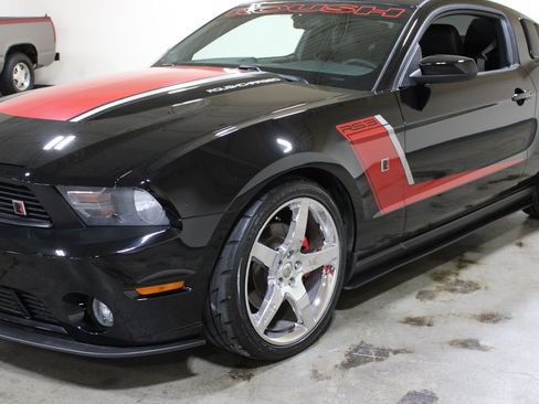 Used 2012 Ford Mustang GT Premium w/ Electronics Pkg RWD image 23