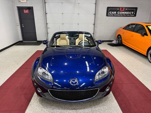 Used 2011 MAZDA MX-5 Miata Grand Touring RWD image 7