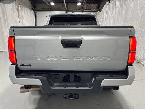 Used 2026 Toyota Tacoma TRD Off-Road AWD/4WD image 6