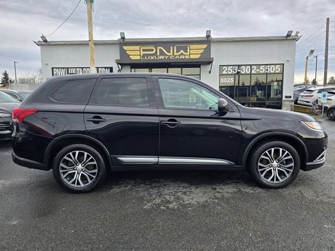 Used 2018 Mitsubishi Outlander ES FWD image 5