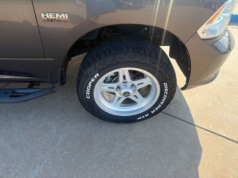 Used 2014 RAM 1500 Express AWD/4WD image 13