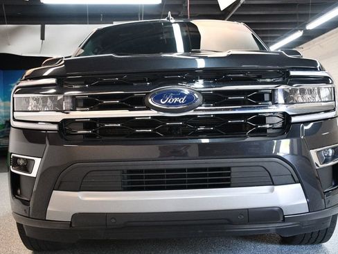 Used 2024 Ford Expedition Limited AWD/4WD image 13